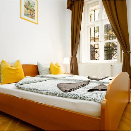 Emerald Suite With Free Parking Budapest Exterior photo