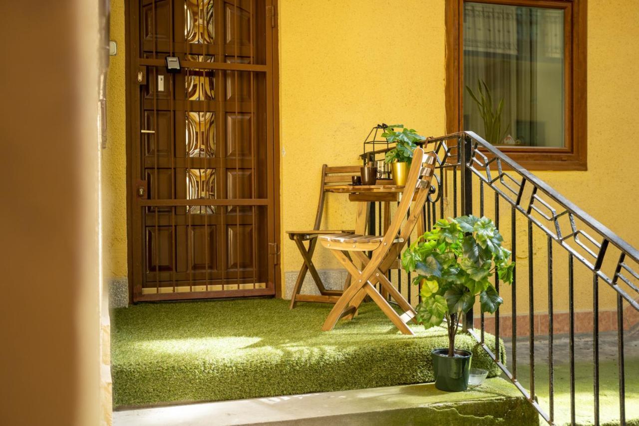 Emerald Suite With Free Parking Budapest Exterior photo