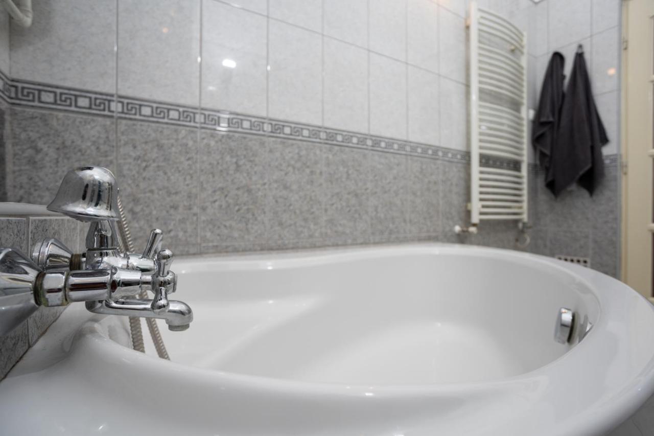 Emerald Suite With Free Parking Budapest Exterior photo