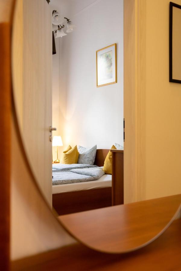 Emerald Suite With Free Parking Budapest Exterior photo