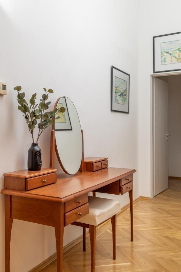 Emerald Suite With Free Parking Budapest Exterior photo