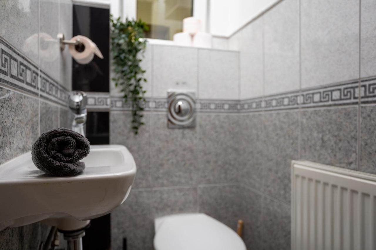Emerald Suite With Free Parking Budapest Exterior photo